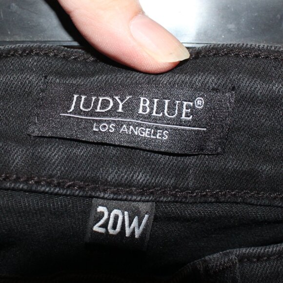 NWT Judy Blue Capris Plus Size 20W - Picture 8 of 9